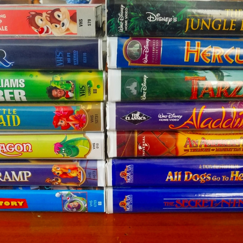 14 Classic Disney Movies on VHS